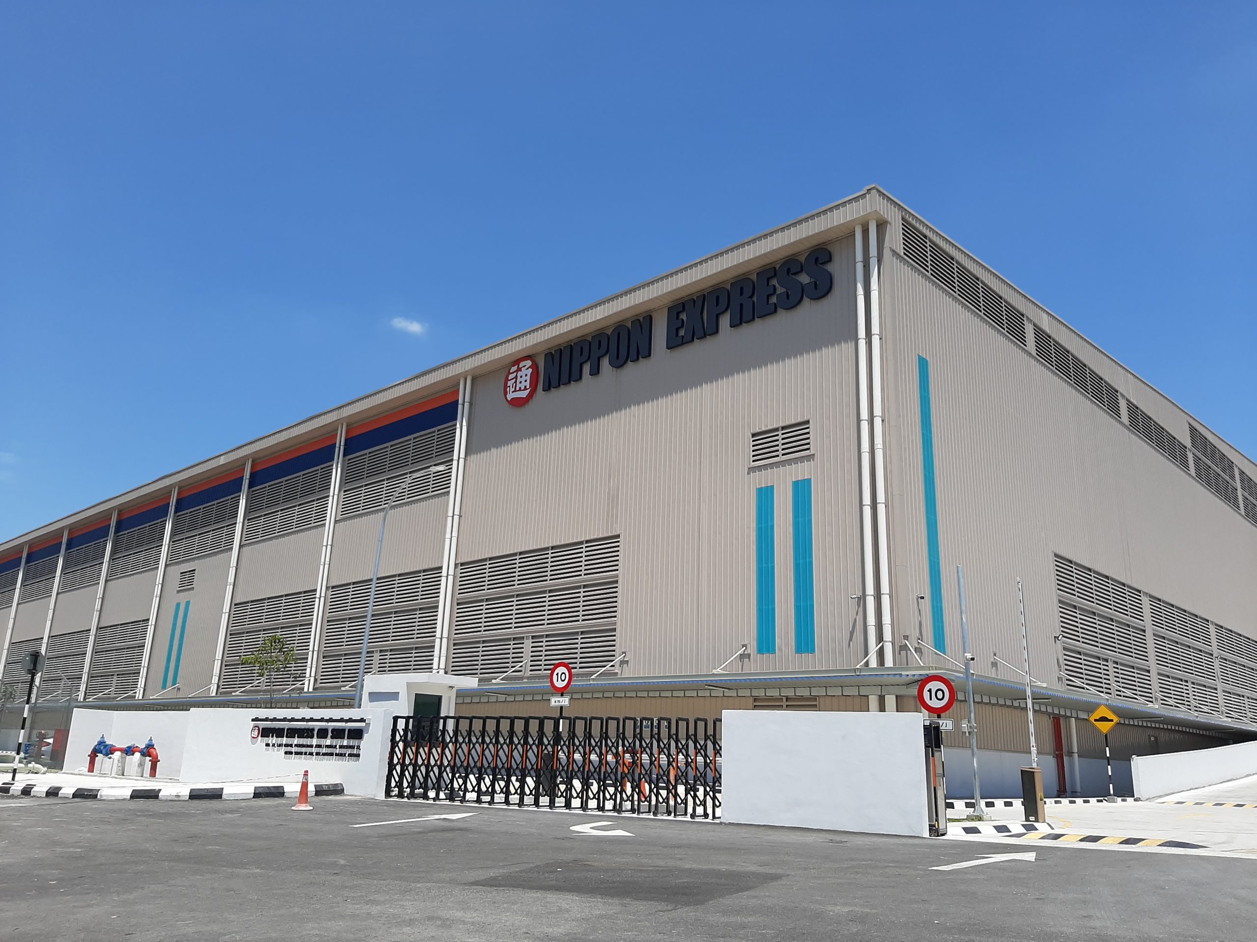 Construction in Shah Alam Logistics Center Finished by Nippon Express