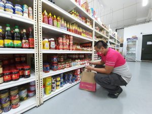 pandamart offers an average of 4,000 unique items, include household essentials from global FMCG brands, as well as fresh produce from local grocers. | Photoby: foodpanda Malaysia via press release