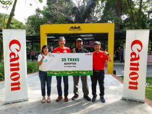 L-R: Tracey Surin (Head of Fundraising, Activation and Communications of Taman Tugu), Shunji Yoshikai(President and CEO of Canon Marketing Malaysia), Calvin Jacob (Executive Director of Taman Tugu), Henry Ho (Finance Director of Canon Marketing Malaysia). 12 July 2022 | Photo by Canon/NHA File Photo