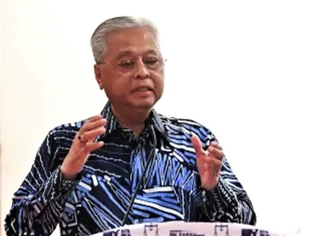 Prime Minister Dato' Sri Ismail Sabri bin Yaakob speaking at a Barisan Nasional event. | Photo by UMNO
