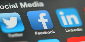 MCMC reminds social media users not to raise sentiments of hatred and provocation against the institution of the king, race and religion Social media icons displayed on smartphone screen. | Photo for illustrative purposes only. | Photo by doram/Getty Images Signature via Canva Pro/NHA File Photo