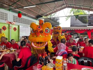 At Lynas Malaysia's Chinese New Year 2023 celebration, lion dance added to the merriment. | Jabor Old Folks Home, 4 February 2023 | NHA File Photo