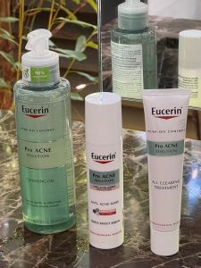 Product shot of Eucerin ProACNE Solution range