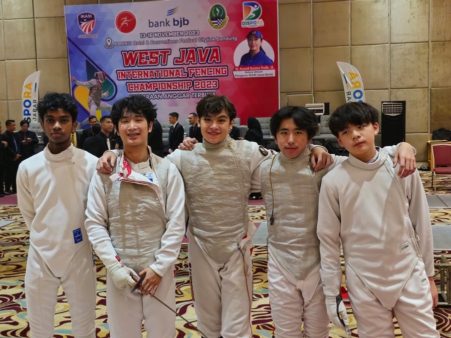 Fencers from Touché Fencing Club of Malaysia at the West Java International Fencing Championship 2023 held in Bandung, Indonesia. | Photo by Touché Fencing Club/NHA File Photo