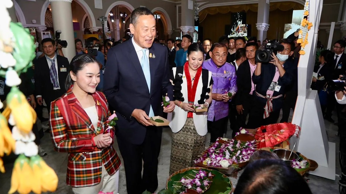 PM Srettha Thavisin and the ministers at the launch of 'Ignite Tourism Thailand' in Bangkok. 3 April 2024. Photo by Tourism Authority of Thailand / NHA File Photo