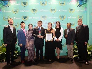 Fourth from left: Dr Khoo Chow Huat (managing director of hospital and healthcare operations at Sunway Healthcare Group) and Tracia Lee Chooi Hsia (head of corporate responsibility and sustainability at Sunway Healthcare Group) at the Sustainability and CSR Malaysia Awards 2024. | Photo by Sunway Healthcare Group / NHA File Photo
