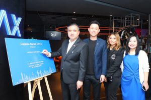 Anthony Loke Siew Fook (left), Minister of Transport Malaysia, signing the plaque to officially launch CapsuleTransit MAX, accompanied by (from left) Ryan Loo, CapsuleTransit founder and CEO; Hani Ezra Hussin, MAHB senior general manager of commercial services; and Selena Chua, WCT Malls CEO. | CapsuleTransit MAX in KLIA2, Malaysia. 3 September 2024. | Photo by CapsuleTransit / NHA File Photo