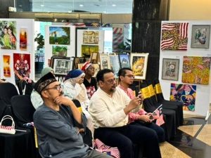 Attendees at the launch of Jiwa Merdeka Art Exhibition in Menara KPJ Jalan Tun Razak, Kuala Lumpur. 30 August 2024 | Photo courtesy of Art Market Malaysia / NHA File Photo