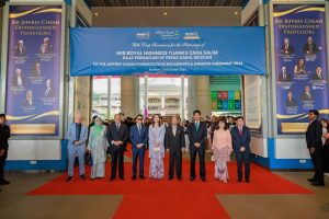 Raja Permaisuri of Perak Darul Ridzuan, Tuanku Zara Salim, along with Tan Sri Dato' Seri Sir Dr Jeffrey Cheah KBE AO, founder and trustee of the Jeffrey Cheah Foundation, and other distinguished guests at the Jeffrey Cheah Foundation Scholarships & Awards Ceremony 2024 held on 21 October 2024. | Photo by Jeffrey Cheah Foundation / NHA File Photo