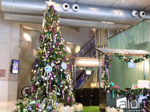 Aloft KL Sentral in Kuala Lumpur, Malaysia is bedecked for the festive season. | Photo by Marriott Bonvoy / NHA File Photo