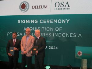 Deleum Berhad's signing ceremony was held in Kuala Lumpur, Malaysia, on 5 December 2024. From left: Rao Abdullah, Group CEO of Deleum Berhad; Tan Sri Dato Seri Shamsul Azhar, Chairman of Deleum Berhad; and Ong Siow Aik, Director of OSA Industries Pte Ltd. | Photo by Zahara Nordin / News Hub Asia
