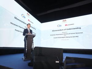 Simon Sun, CEO of Huawei Malaysia, delivering his welcome speech during the MoU exchange ceremony between the Manpower Department (JTM), Ministry of Human Resources and Huawei Malaysia. | Kuala Lumpur, Malaysia. 17 December 2024. | Photo by Huawei Malaysia / NHA File Photo