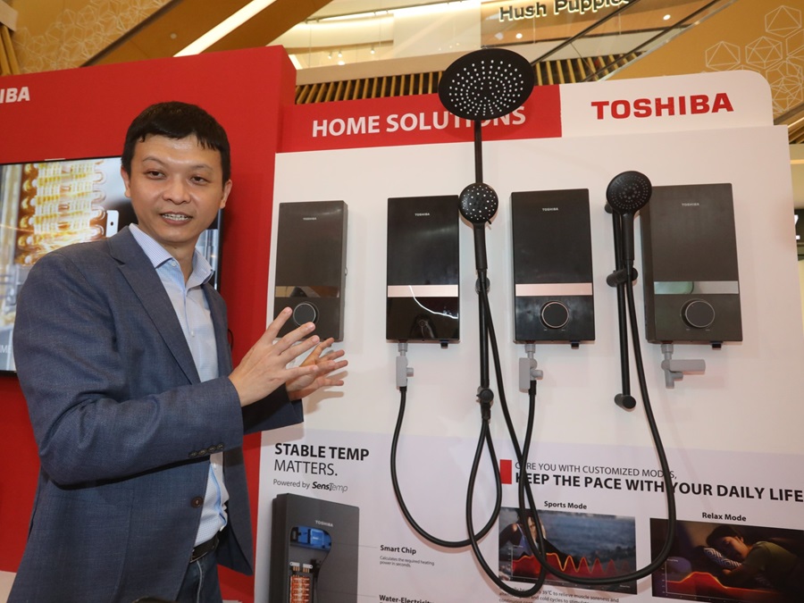 Managing Director Steven Yang showcasing the new Toshiba SensTemp Stable Temperature Water Heater models. | Kuala Lumpur, Malaysia. 26 December 2024. | Photo by Toshiba / NHA File Photo