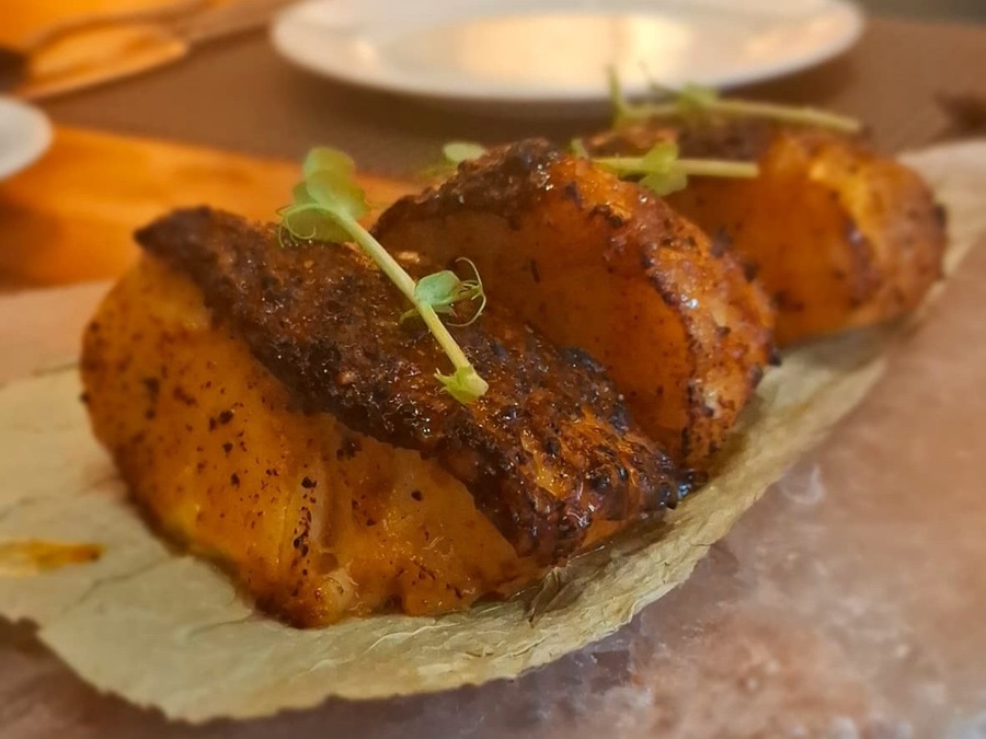 The rock salt really brings out the flavour of the fresh seabass. | Rock Salt Restaurant, Hartamas Shopping Centre, Kuala Lumpur, Malaysia. | Photo by News Hub Asia
