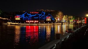 Xi Hui Park - Being both a market and a nature park, it was a great combination of peace and fighting through the crowd. Entry fee: RMB 70 per adult. | Photo by Saif Nordin / News Hub Asia