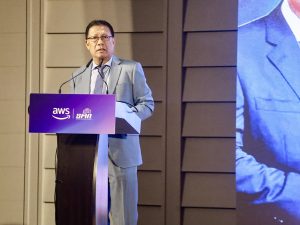 Y.B. Dato Sri Haji Julaihi, Minister for Utility and Telecommunication Sarawak, delivering his keynote address at the Sarawak Public Sector Innovation Forum 2025. | Kuching, Sarawak, Malaysia. 5 May 2025 | Photo by AWS / NHA File Photo