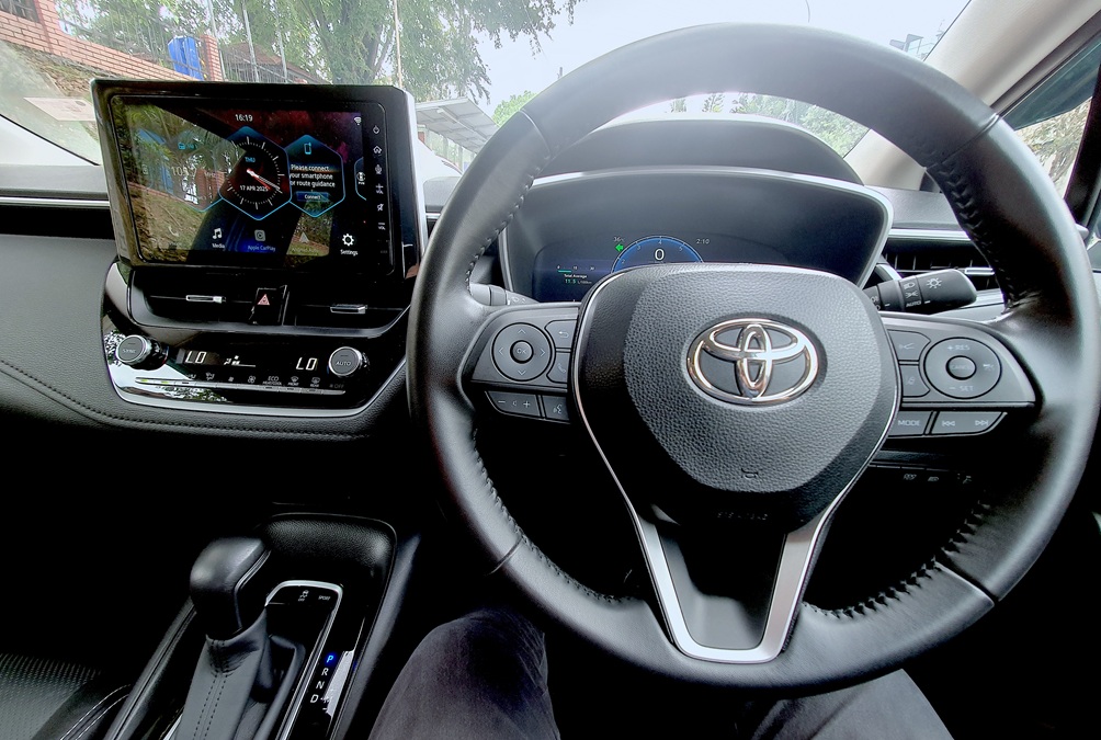 The interior of the Toyota Corolla Altis 1.8G. | Photo by Harry Zain / News Hub Asia