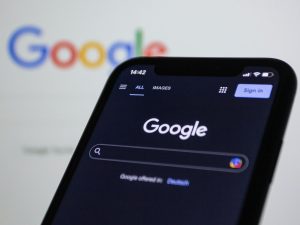 Google logo on desktop browser and mobile screen. | Photo for illustrative purposes only. | Source: Pexels / NHA File Photo