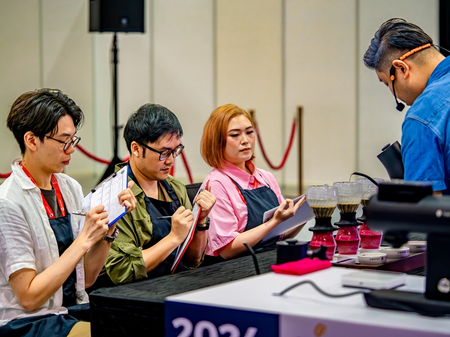 Judges at Singapore National Coffee Championship 2024. | Photo by SIGEP Asia / NHA File Photo