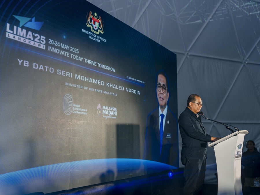 LIMA’25 concluded on a high note with a grand closing ceremony officiated by the Minister of Defence, YB Dato’ Seri Mohamed Khaled bin Nordin. The ceremony included the attendance of several other esteemed dignitaries. | Langkawi, Kedah, Malaysia, 24 May 2025. | Photo by LIMA'25 Secretariat / NHA File Photo