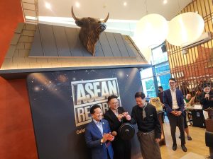 Wagyu La Moon was launched by Deputy Minister of Agriculture and Food Security Malaysia, Datuk Arthur Joseph Kurup (left) alongside Zenrich Wagyu’s director, Liven Chong (centre) and Wagyu by La Moon's head chef, Saburou Niitsu. | Wagyu by La Moon, Taman Tun Dr Ismail, Kuala Lumpur, Malaysia. 25 June 2025. | Photo by Ruzanna Muhammad / News Hub Asia