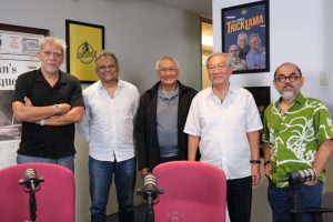 Trick Lama hosts, comprising Big Boom Media group editor-in-chief Terence Fernandez (second from left), chief executive officer datuk Zainul Arifin (right), and group executive director Datuk Ahirudin Attan (left), took a moment to capture memories with their special guests, former Chief justice Tun Zaki Azmi (centre) and former Federal Court judge Tan Sri James Foong Cheng Yuen (second from right). | Photo by Scoop.my, 11 December 2024 | NHA File Photo
