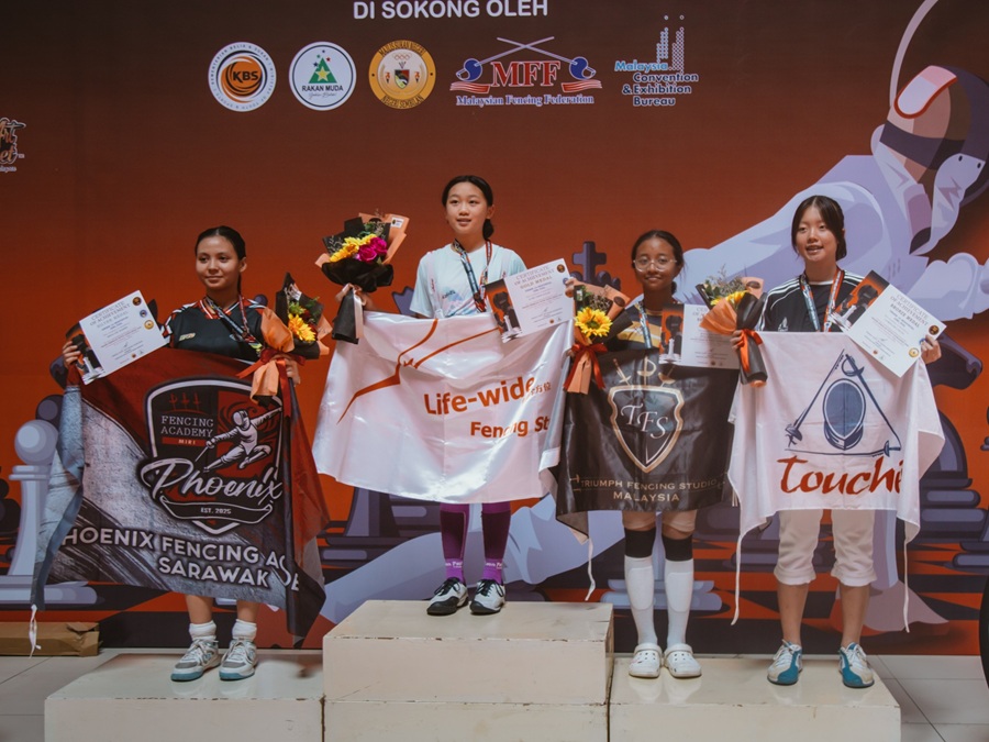 Medallists for the Under-14 individuals girls foil category at the Negeri Sembilan Youth Challenge (NSYC), which was held in Centerpoint Seremban in Negeri Sembilan, Malaysia. 21-23 June 2025. | Photo by Negeri Sembilan Fencing Association / NHA File Photo