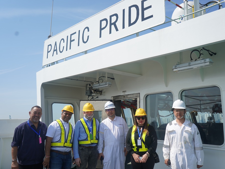 The commemoration of the official port tour of Pacific Pride,Pacific Inter-Link's (PIL) vessel, during its inaugural berthing at Johor Port –celebrating a new chapter in strengthening PIL's logistics infrastructure and expanding its palm oil maritime presence. From left: Abdul Halim Ahmad, assistant manager for operations; Himanshu Panchamia, director for bulk trading; Captain Sushmit Roy Choudhury, operation manager; Captain Li Guilin; Diyana Kamar, head of corporate communications; and chief officer Ma Lianwei. | Johor Port, Pasir Gudang, Johor, Malaysia. 3 July 2025. | Photo by Pacific Inter-Link / NHA File Photo