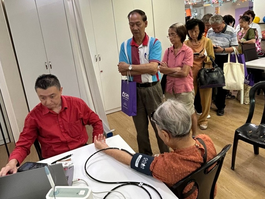 1,000 senior citizens born between 1957 and 1963 will receive a unique health check on one’s arterial stiffness and the body’s core blood pressure using AtCor SphygmoCor technology. | Photo by RENN Asia – 2 September 2025 / NHA File Photo