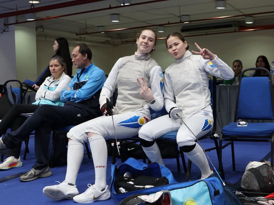 Kazakhstan's women's foilists at the Asian U23 Fencing Championship 2025 in Kuala Lumpur. | Kuala Lumpur, Malaysia. 22-26 October 2025 | Photo by Fencing Confederation of Asia (FCA) / NHA File Photo