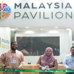 (from left to right) YBrs. Encik Saiful Adib bin Abdul Munaff, Acting Group Chief Executive Officer of Malaysian Green Technology and Climate Change Corporation (MGTC); YBhg Datuk Nor Yahati binti Awang, Deputy Secretary General of the Ministry of Natural Resources and Environmental Sustainability (NRES); and Datuk Ir. Megat Jalaluddin Megat Hassan, President and Chief Executive Officer of Tenaga Nasional Berhad (TNB) cutting the ribbon at the opening ceremony of the Malaysia Pavilion at COP30.