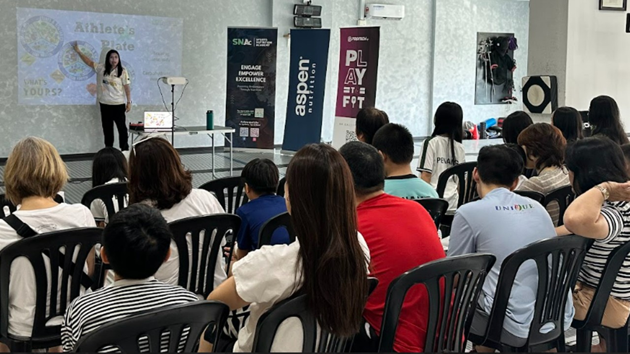 What goes on an athletes plate is a critical input to what happens during the match. Bringing nutrition to the athletes, Yakult Malaysia has played a strong role in development of sports nutrition in Malaysia. Photo by Sports Nutrition Academy (SNAc) Malaysia / NHA File Photo
