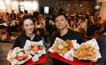 Shuen Chiu (周嫙), Marketing Director, Slim Chickens Malaysia; and Amirul Ashraf Ravi, Halal, Supply Chain and Quality Assurance Manager, Slim Chickens Malaysia at the opening of their second outlet in Malaysia. NU Sentral, Kuala Lumpur. 8 April 2026 | Photo by Slim Chickens Malaysia / NHA File Photo